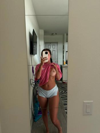 Heather , 26 Caucasian female escort, Brunswick